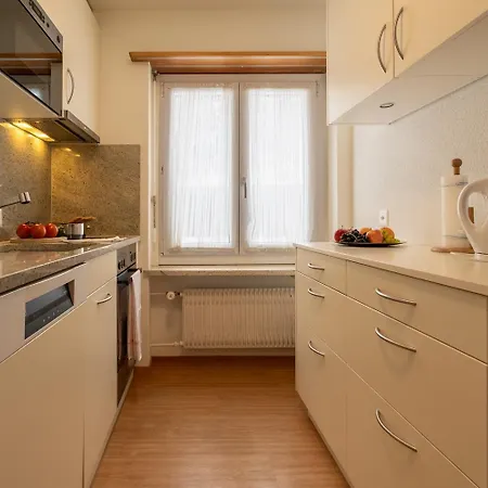 Utoring Hohe Promenade 001 *